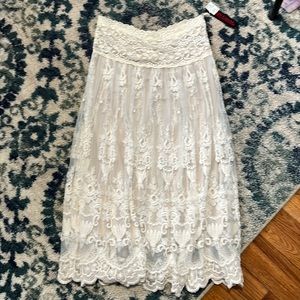 Simon Chang lace skirt